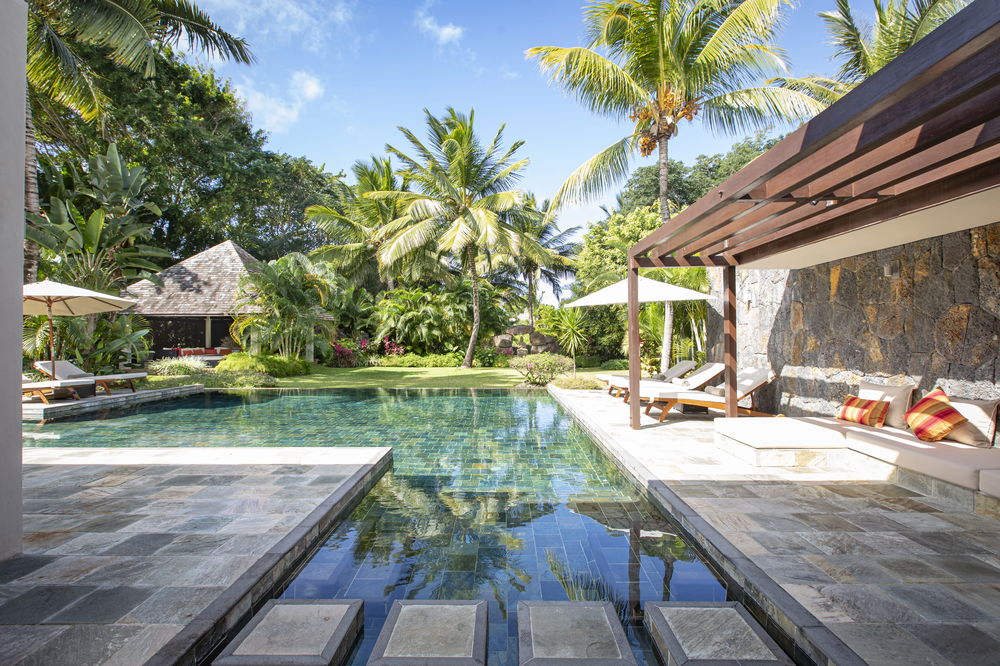 An exceptional villa for sale in an exceptional private and secure estate in eastern Mauritius 909162283