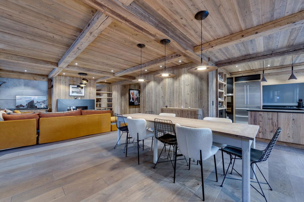 Exceptional apartment with fireplace and terraces in Val d’Isère 98814623