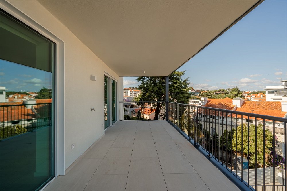 Magnificent 4 Bedrooms Apartment with sea view, Monte Estoril 7375730