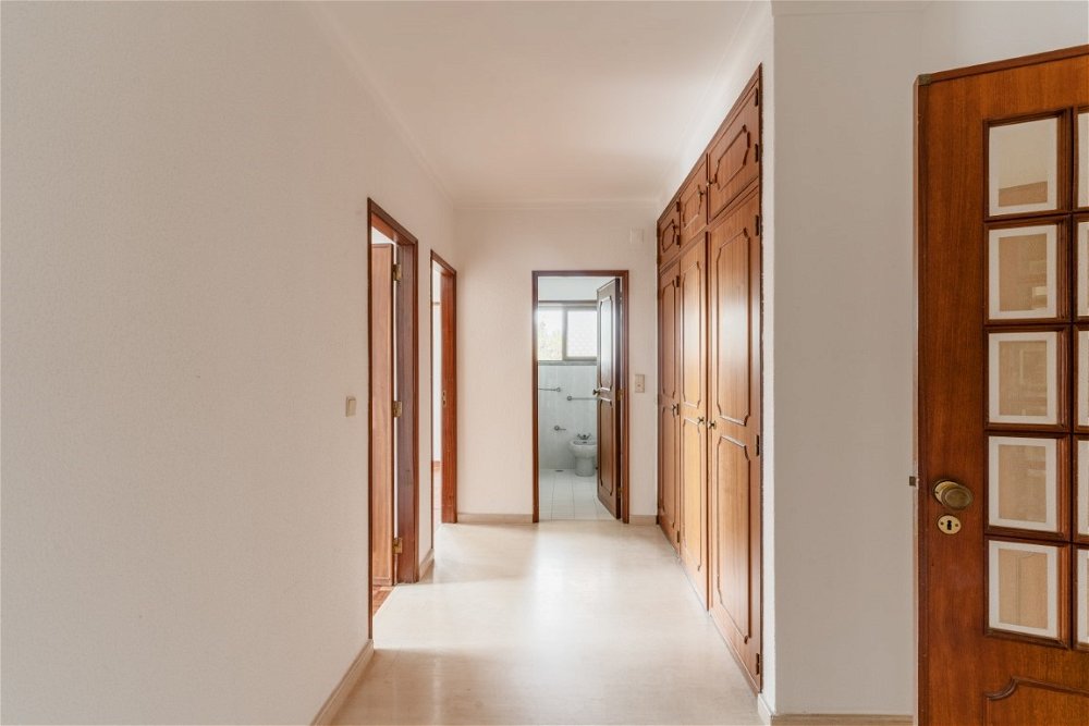 For renovation 3 Bedrooms Apartment Costa da Guia, Cascais 4251156661