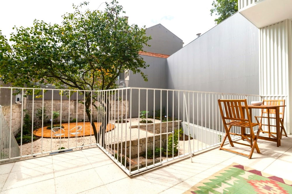 Charming 1-Bedroom, Apartment with garden, Baixa, Porto 1096349416