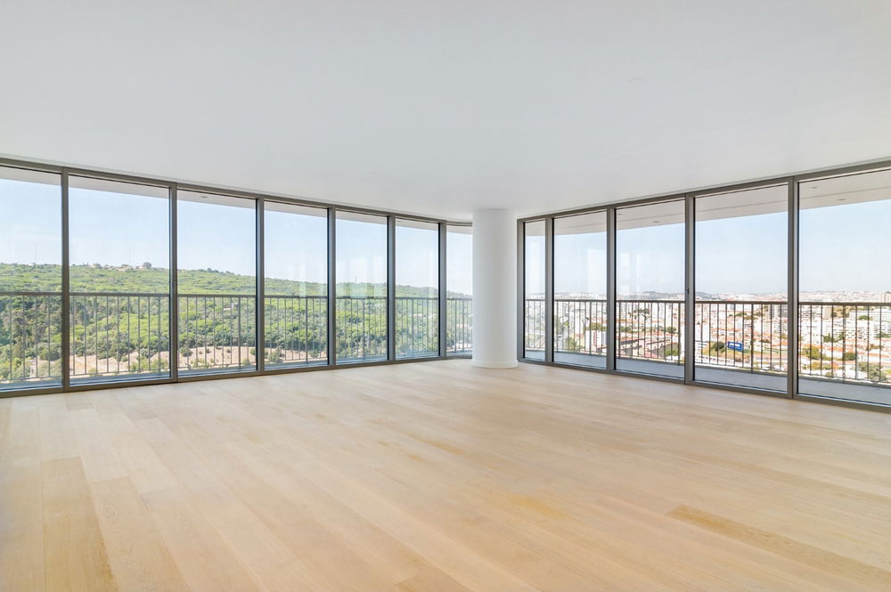 Magnificent, 4-bedroom Apartment, Infinity Tower, Lisbon 3007645500