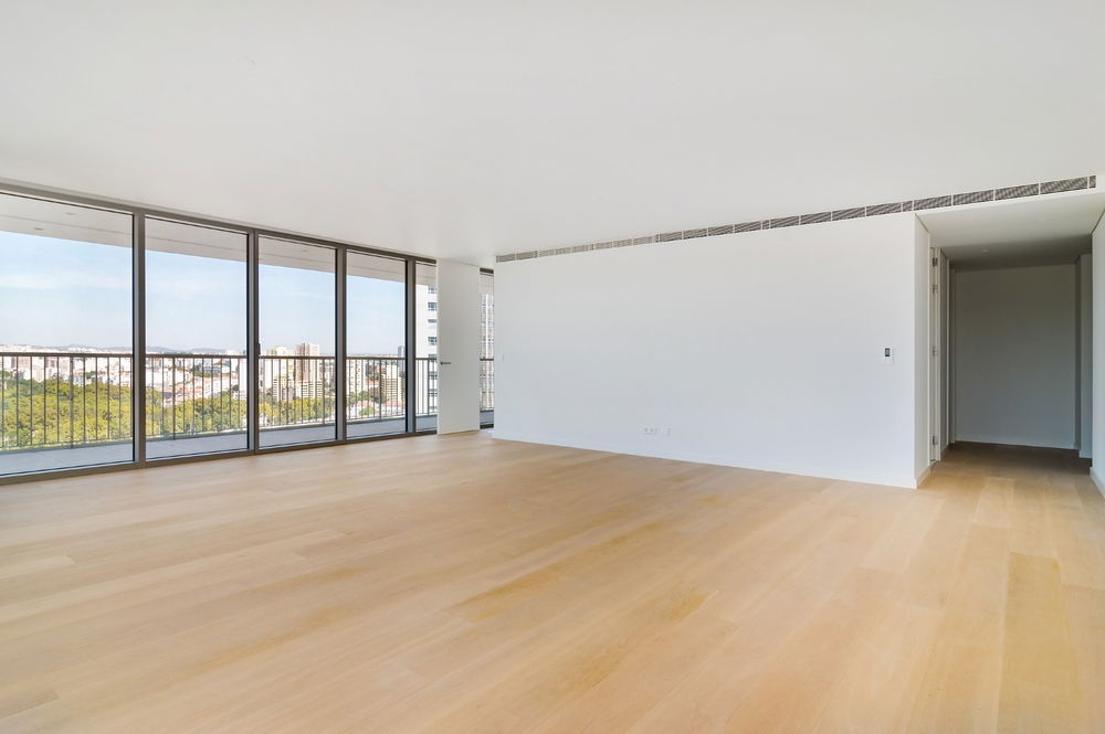 Magnificent, 4-bedroom Apartment, Infinity Tower, Lisbon 3007645500