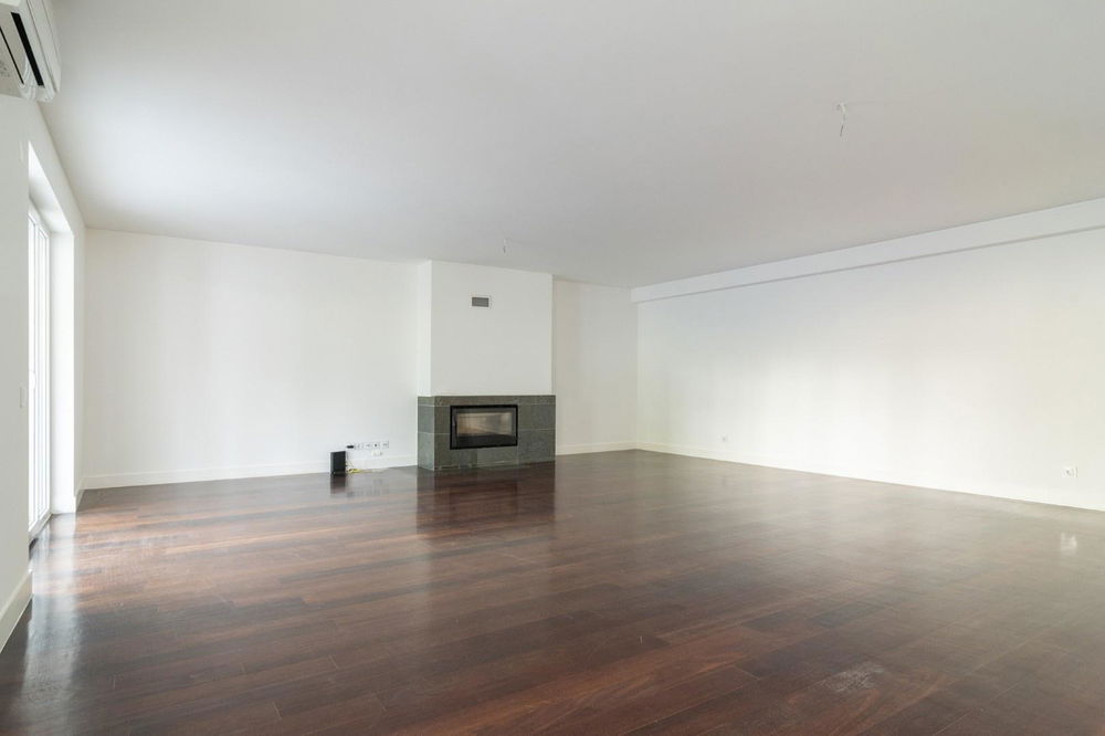 Fantastic, 4 bedroom Apartment, Bicesse, Estoril 4132903832