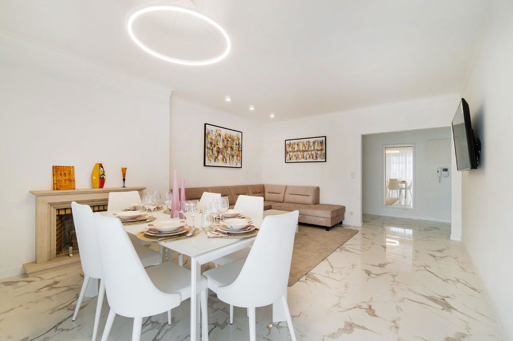 Fully renovated 3 bedroom, Apartment, Bairro do Rosário, Cascais 1124227389
