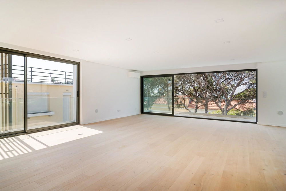 Exceptional Three-Bedroom Apartment with Panoramic Sea Views, Estoril 2759335554