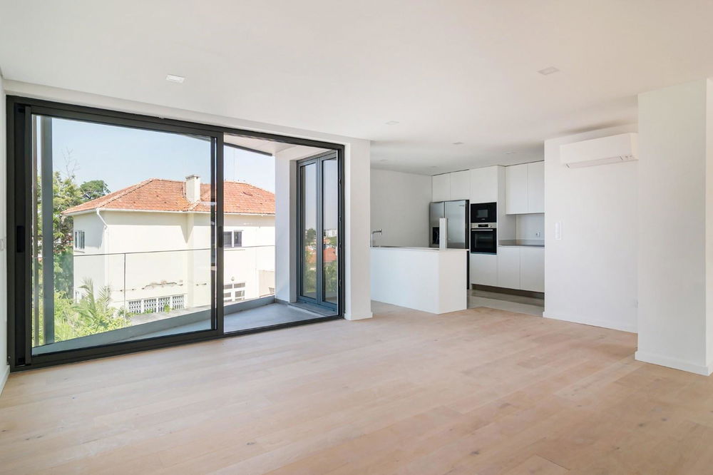 Exceptional Three-Bedroom Apartment with Panoramic Sea Views, Estoril 2759335554