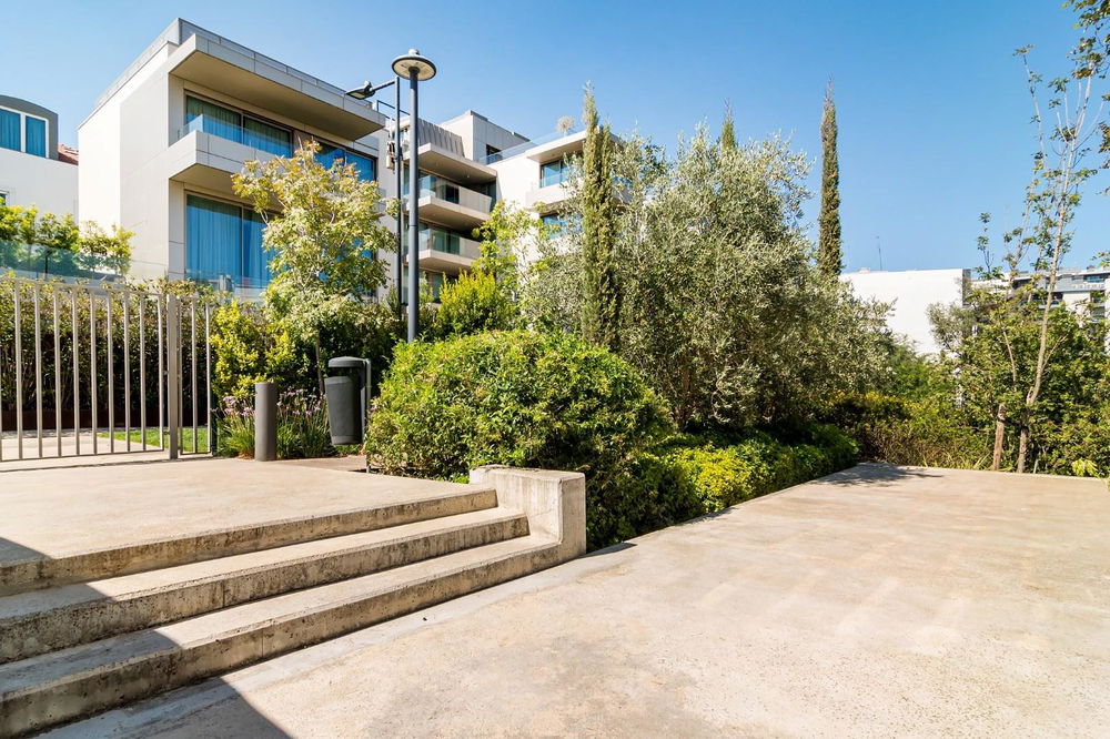 Exceptional, 3 Bedroom Duplex, Lapa, Lisbon 683909683