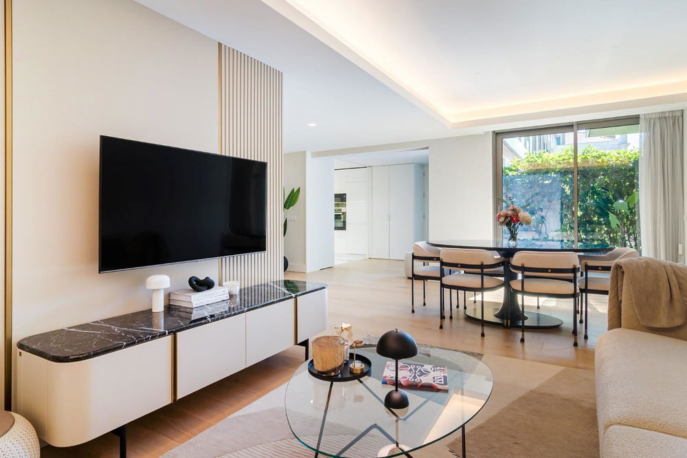 Exceptional, 3 Bedroom Duplex, Lapa, Lisbon 683909683