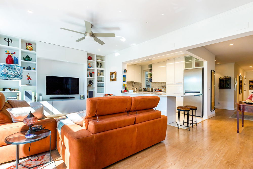 Spacious 3-Bedroom Apartment with Garage in Saldanha, Lisbon 873656293