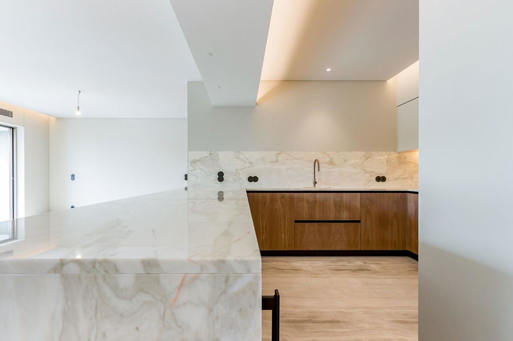 Renovated Three-Bedroom Apartment in the Iconic Entreposto Building – Amoreiras, Lisbon 4170968024