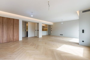 Renovated Three-Bedroom Apartment in the Iconic Entreposto Building – Amoreiras, Lisbon 3208352008