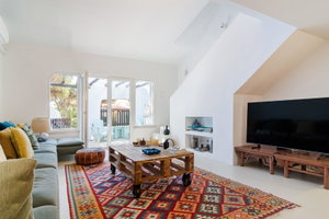 Fully Furnished & Renovated Townhouse, Quinta da Marinha, Cascais 3702715329