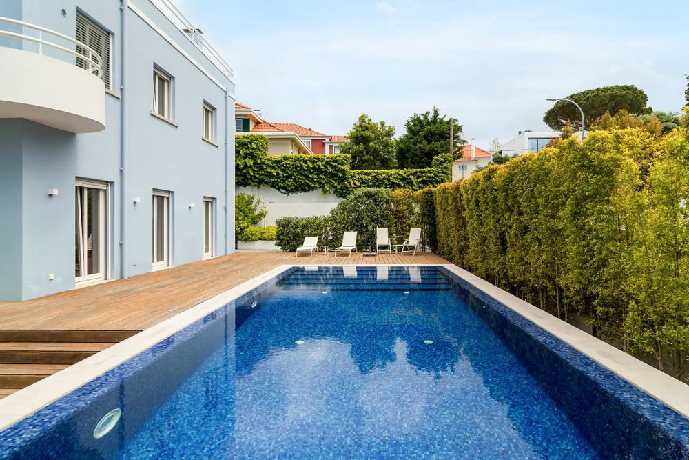 Restored Modernist Villa in Estoril 1163259399