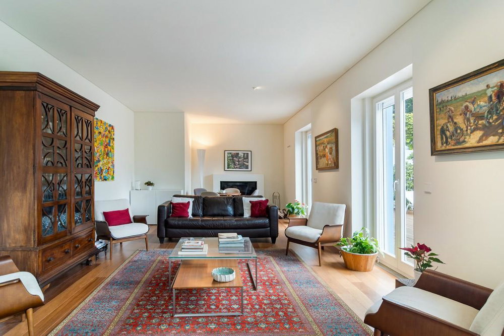 Restored Modernist Villa in Estoril 1163259399