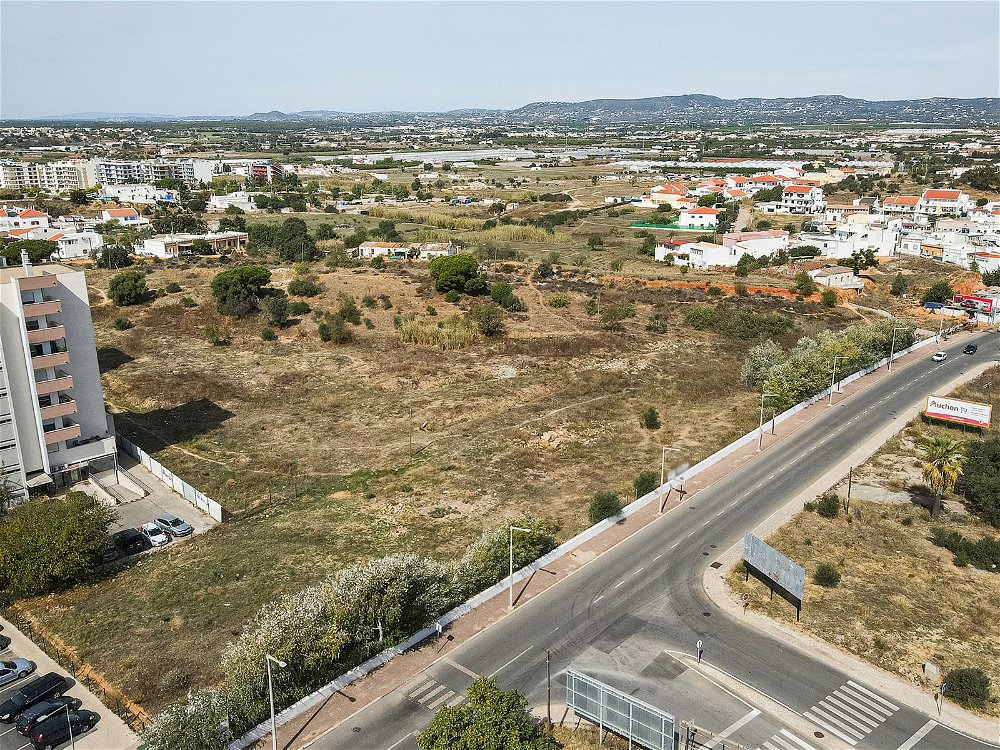 Plot of and for construction in Faro, Algarve 2558737090