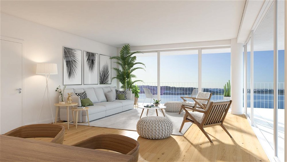 3 Bedroom Apartment with Balcony Colina do Outeiro 2568482403