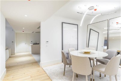 4 bedroom apartment with balcony, Bonjardim, in the center of Porto 2053882