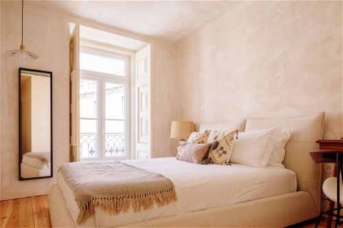 10-bedroom Guesthouse in Alfama, Lisbon 828088729