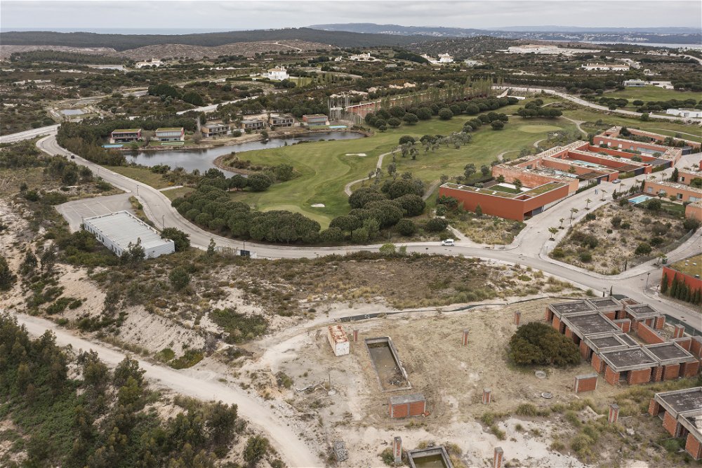 Plot of land with 2,538 sqm in Bom Sucesso Resort, Óbidos 1647245982