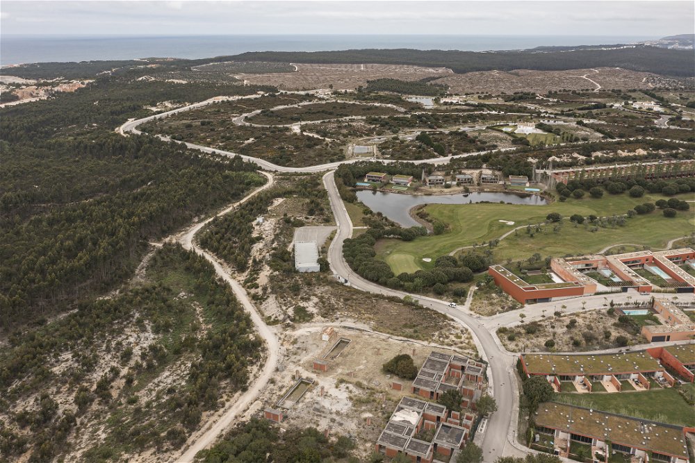 Plot of land with 2,538 sqm in Bom Sucesso Resort, Óbidos 1647245982