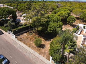Land for construction, in Varandas do Lago, Ancão, Algarve 1217165388