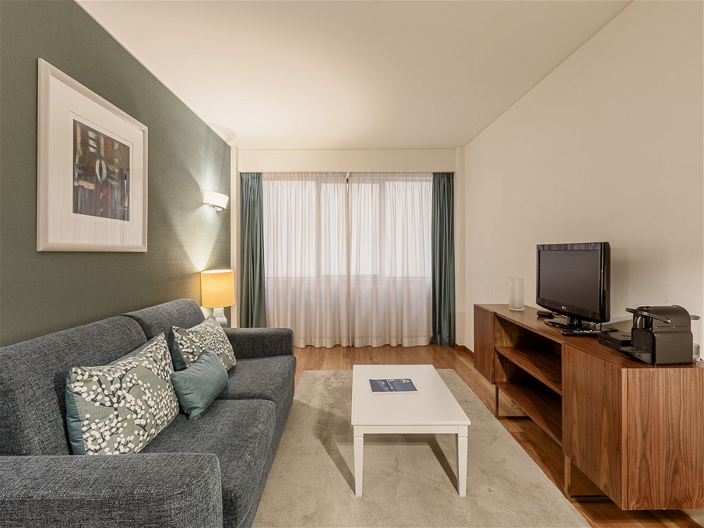 1-bedroom apartment near Avenida da Liberdade, in Lisbon 413865896