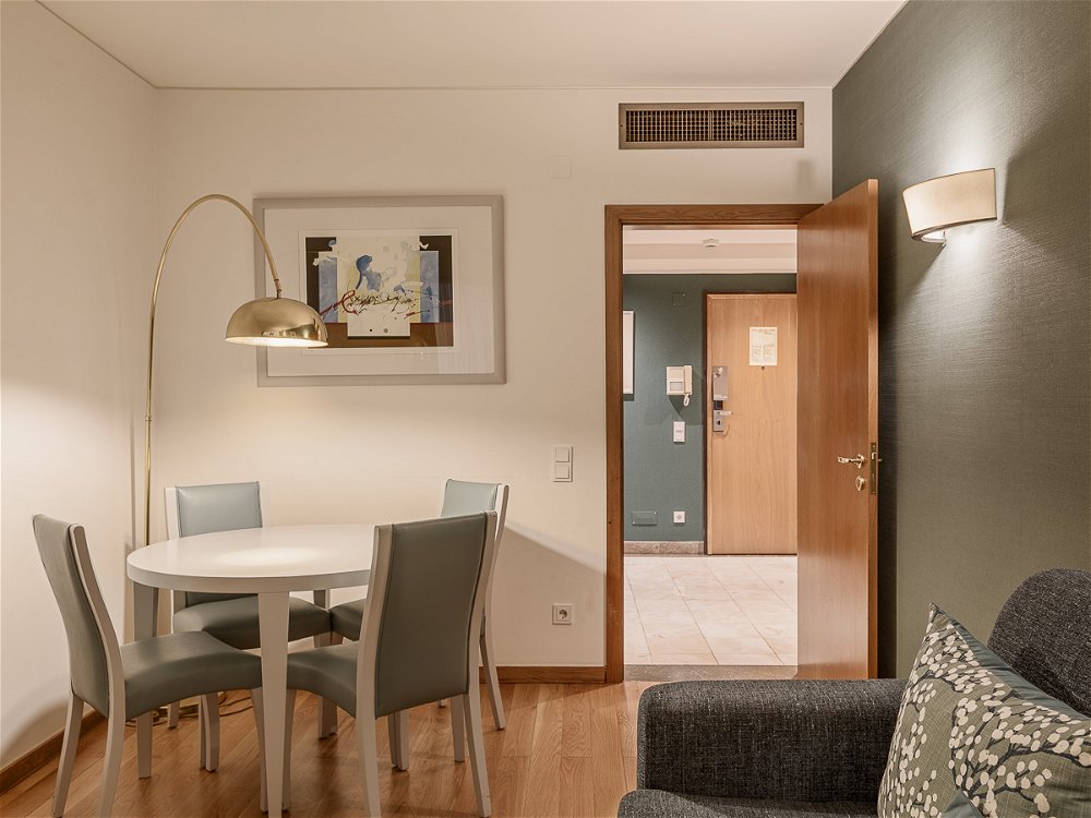 1-bedroom apartment near Avenida da Liberdade, in Lisbon 413865896