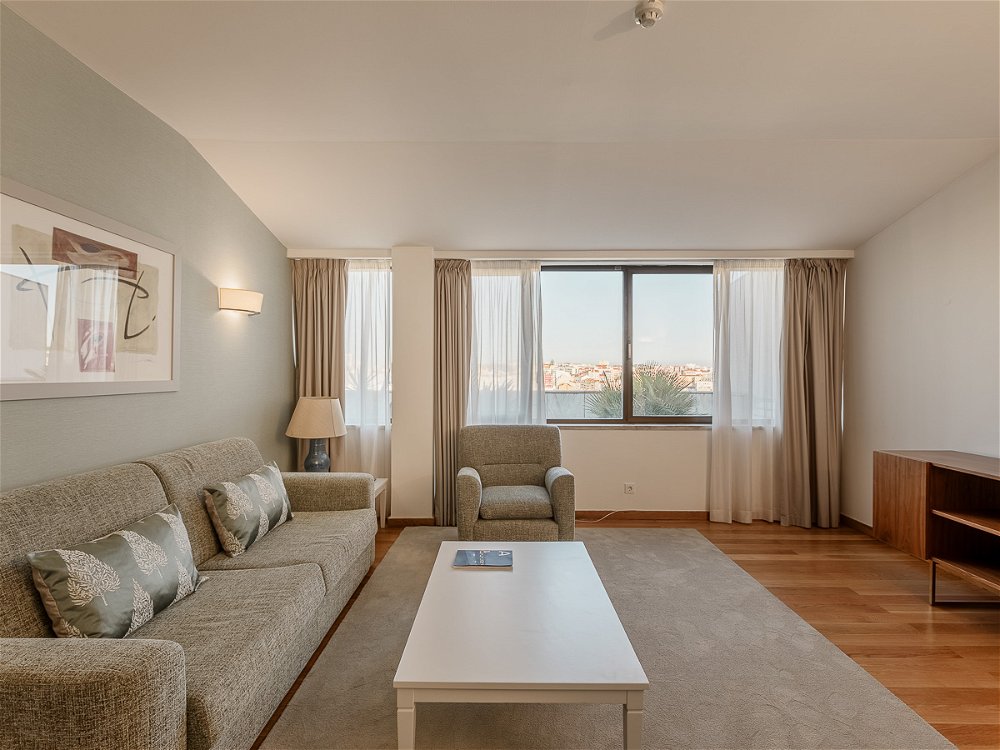 2-bedroom apartment near Avenida da Liberdade, in Lisbon 2174895634