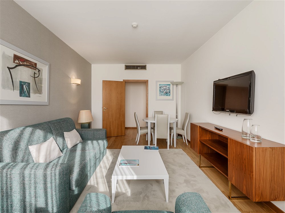 2-bedroom apartment near Avenida da Liberdade, Lisbon 2288478157