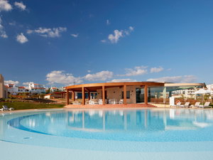 2-bedroom apartment with terrace in White Shell, Algarve 3199345303