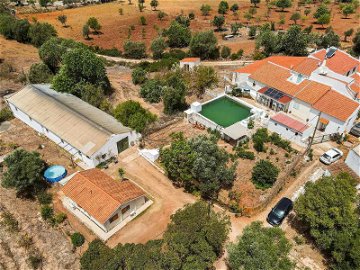 Estate with a 3-bedroom villa, plus annexes, in Silves, Algarve 1880504795