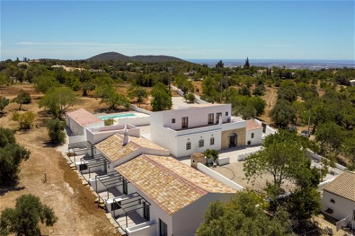 Property in Santa Bárbara de Nexe, Faro, Algarve 2203240975
