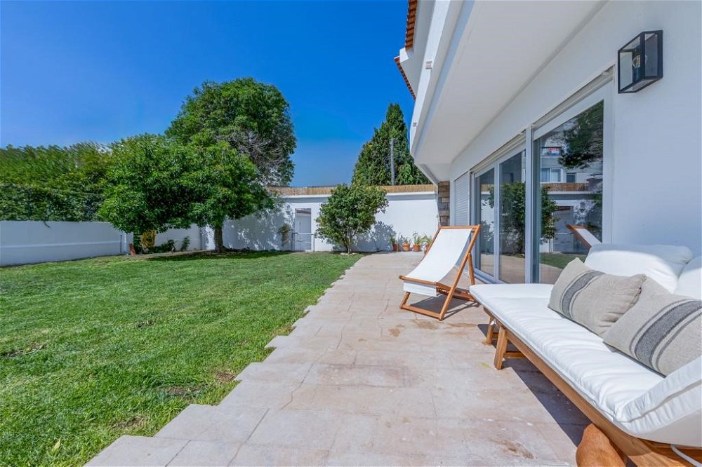 7-bedroom villa with garden, in Parede, Cascais 1616542947
