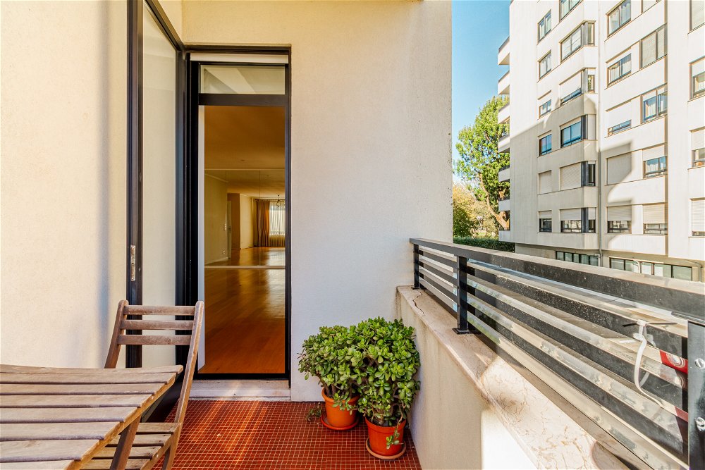 3-bedroom apartment with garage, in Rua Sá da Bandeira, Porto 4208638995