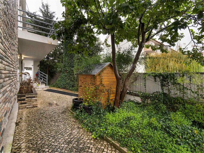 5-bedroom villa, with garden, in Carcavelos Cascais 1211888554