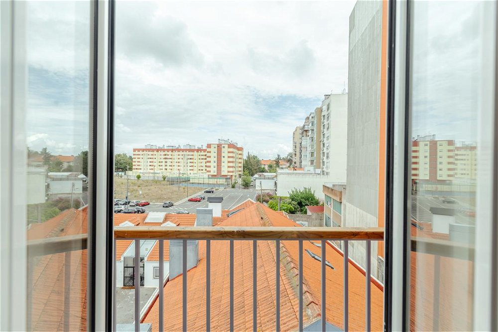 1+1 Bedroom apartment, at Campo Grande 264, in Lisbon 2222311619