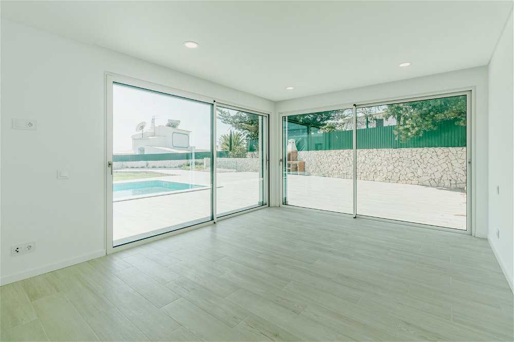 4-bedroom villa with sea views pool, in Lagoa, Algarve 3256669462