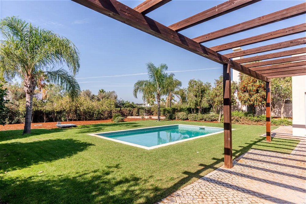 3 bed villa with garden, Hibiscus Gardens, in Carvoeiro 3255004400