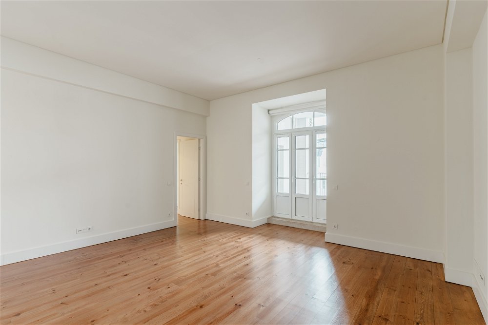 2 bedroom apartment, in Marquês de Pombal, Lisbon 1816547511