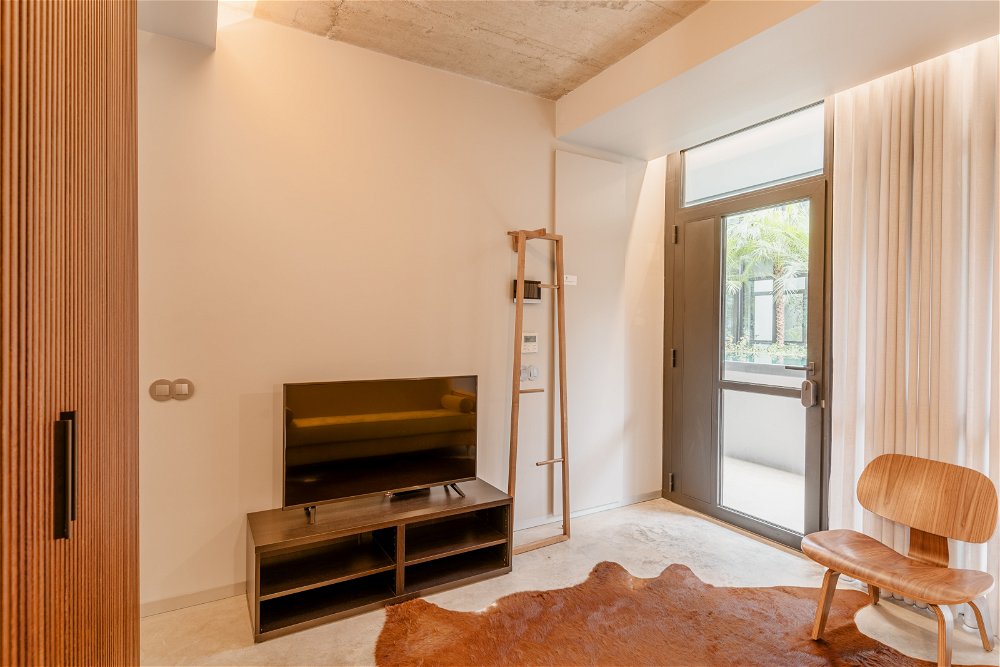 Studio apartment with view, in Alcântra Lofts, Lisbon 2122075407