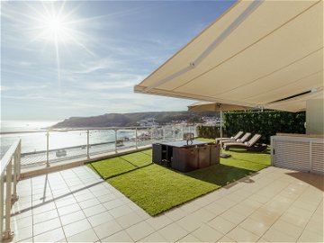 3-bedroom apartment with terrace, sea view, garage and swimming pool between the Arrábida Mountains and the Sesimbra Coast 474366464