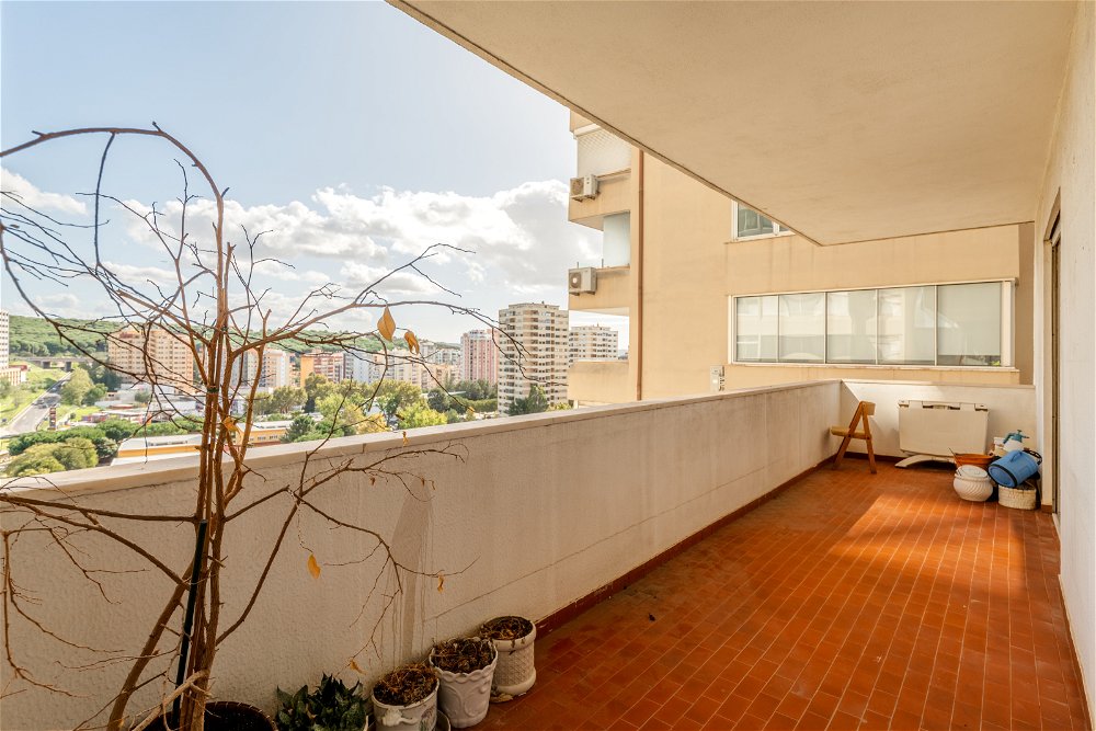 4 bedroom apartment, with view, in Miraflores, Oeiras 1373019576