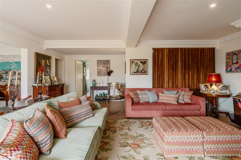 3+1 bedroom apartment, with sea view, in Estoril 2499433707