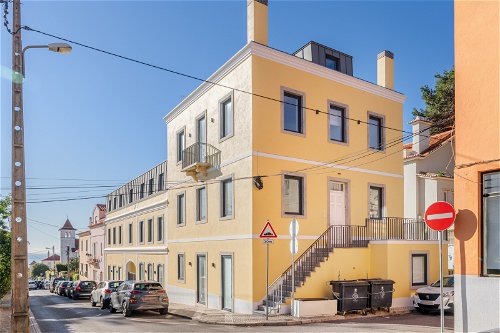 Building in the center of Estoril, Cascais 1387507010