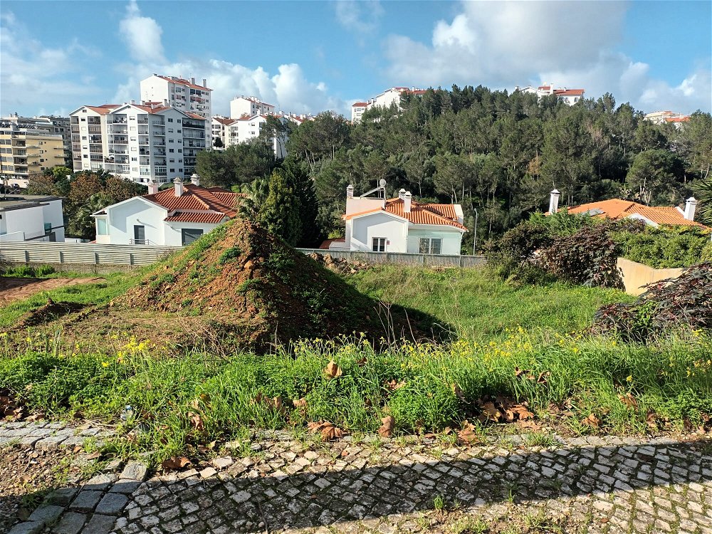 Plot of land for construction in Cascais 81382489