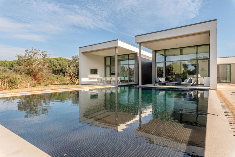 6-bedroom villa + 8-hectare plot of land in Comporta. 1563755965