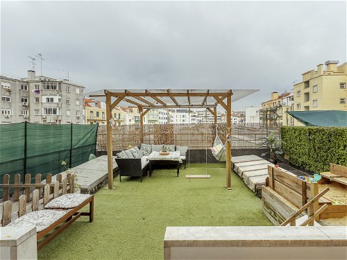 3+1-bedroom apartment with terrace in Estefânia, Lisbon 2016492438