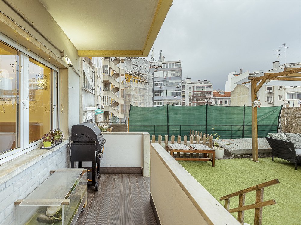 3+1-bedroom apartment with terrace in Estefânia, Lisbon 2016492438