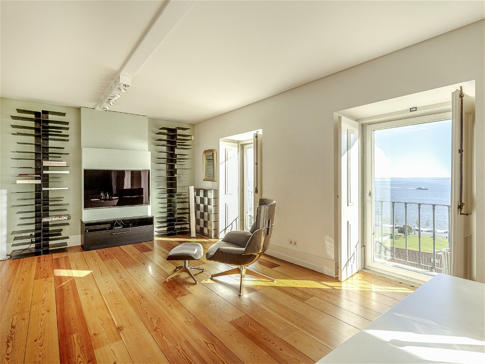 2-bedroom duplex with river view in Chiado, Lisbon 4074618615